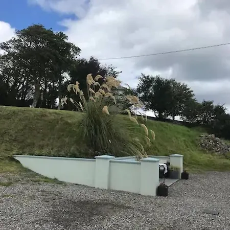 3 Quay Killala. Luxury Sea-front Nyaraló