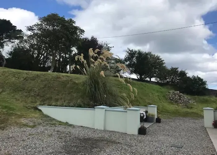 3 Quay Killala. Luxury Sea-front Дом отдыха